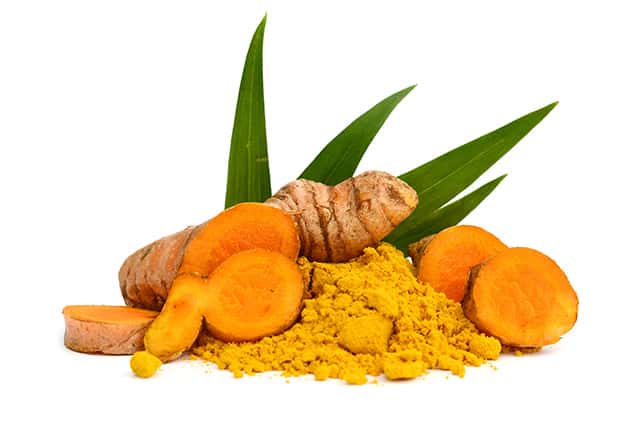 Turmeric powder and few turmerics